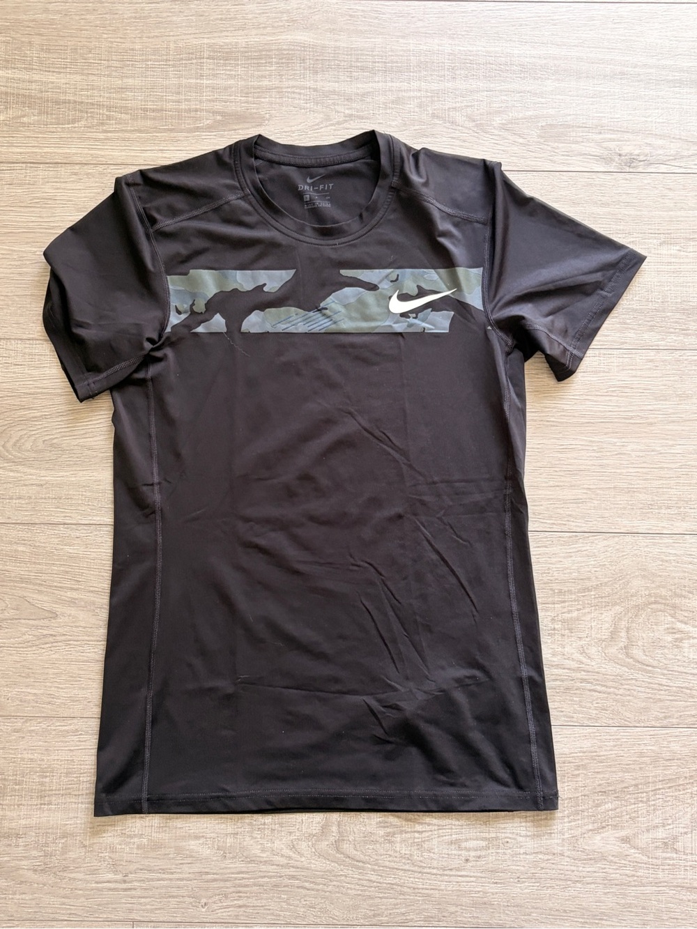 Nike Dri-FIT Training Shirt Men’s Small Black Camo Athletic Tee